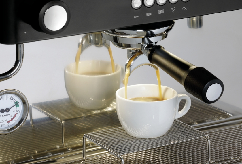 Comment nettoyer votre machine à café porte-tamis et votre moulin